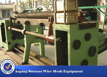 China Green Hexagonal Wire Netting Machine For 3/4'' Wire Netting High Productivity supplier