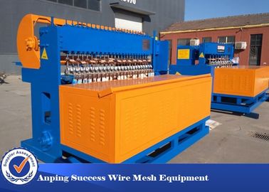 China 3mm - 6mm Mesh Size Fence Welding Machine Production Line For 220 V supplier