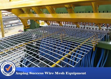 China Professional Fence Mesh Welding Machine For Floor Roof Wire Netting 380v  supplier