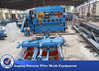 China Different Type Perforated Metal Machine , Expanded Metal Wire Welding Machine supplier