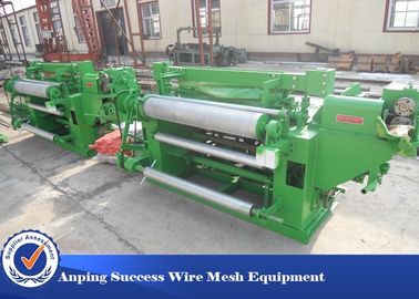 China Fully Automatic Welded Wire Mesh Manufacturing Machine For Welding Screen Mesh supplier