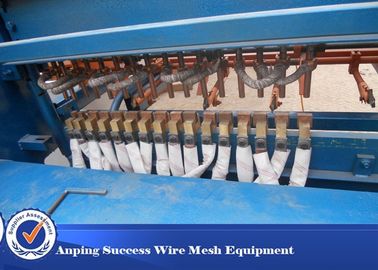 China Advanced 0-3000mm Fence Welding Machine 3.5m/Min supplier