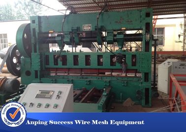 China Green Aluminum Metal Mesh Making Machine Hydraulic Cylinder 2000mm Width supplier