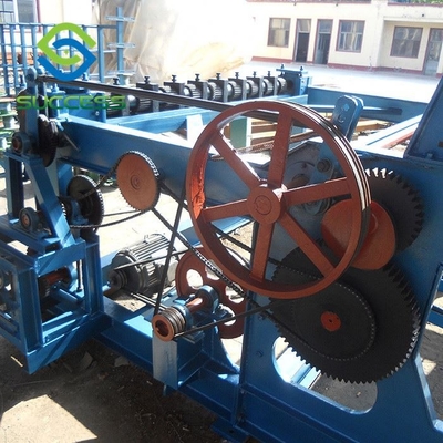 China Double Crimped Wire Mesh Machine Galvanized Stainless Steel Weaving Unit For Large Scale Production supplier