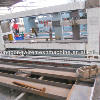 China PLC Controlled White Wire Mesh Making Machine High Quality supplier