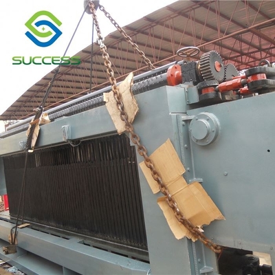 China High Speed Wire Mesh Making Machine With 3kw Power PLC Control System supplier