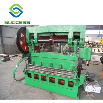 China 220V/380V Wire Mesh Making Machine Customized Production High Output supplier
