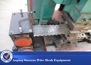 Galvanized Steel BTO-22 Razor Wire Machine With And 220-280m/h Producing Speed supplier